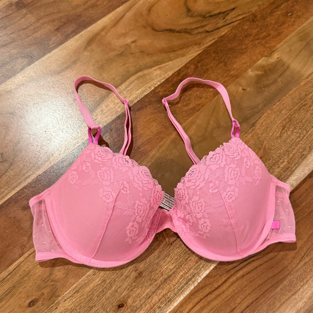 Victoria’s Secret Bright Hibiscus Pink Lace Lightly Lined T-Shirt Bra Size 36B